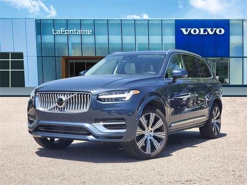 2025 Volvo XC90 Plug-In Hybrid T8 Ultra 7-Seater