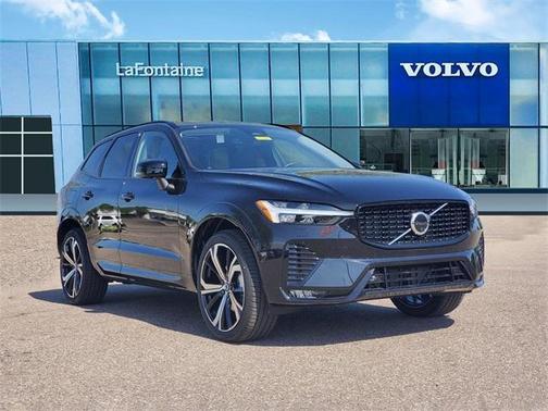 2025 Volvo XC60 B5 Ultra