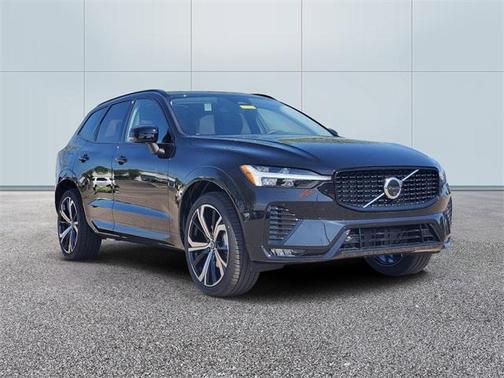 2025 Volvo XC60 B5 Ultra