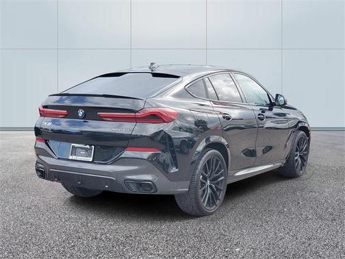 2022 BMW X6 xDrive40i