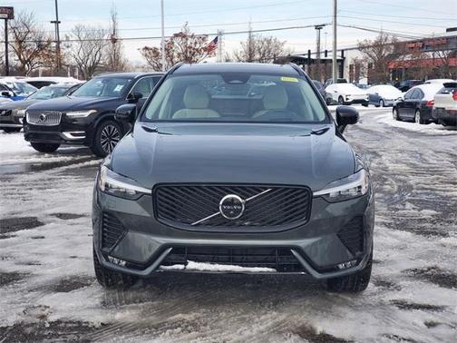 2026 Volvo XC60 B5 Ultra