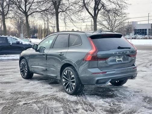 2026 Volvo XC60 B5 Ultra