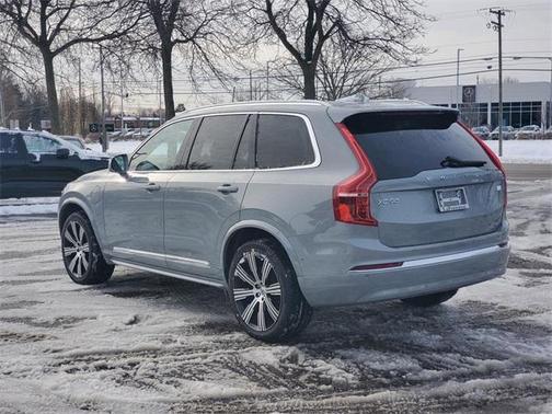 2024 Volvo XC90 Recharge Plug-In Hybrid T8 Plus 6 Passenger