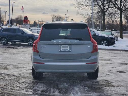 2024 Volvo XC90 Recharge Plug-In Hybrid T8 Plus 6 Passenger