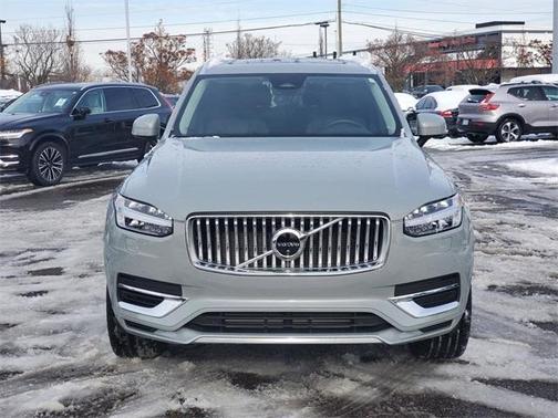 2024 Volvo XC90 Recharge Plug-In Hybrid T8 Plus 6 Passenger