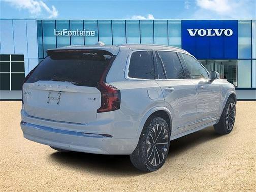 2026 Volvo XC90 B6 Plus 6-Seater