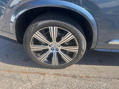 2025 Volvo XC90 Plug-In Hybrid T8 Ultra 7-Seater