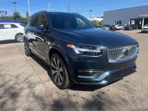 2025 Volvo XC90 Plug-In Hybrid T8 Ultra 7-Seater