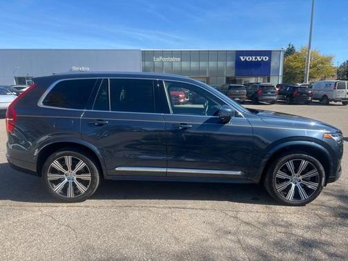 2025 Volvo XC90 Plug-In Hybrid T8 Ultra 7-Seater