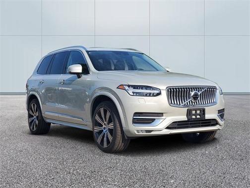 2022 Volvo XC90 T6 Inscription 7 Passenger