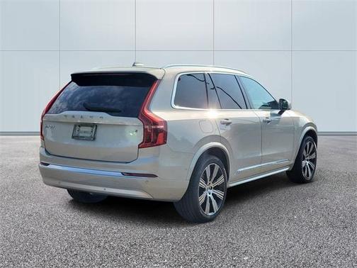 2022 Volvo XC90 T6 Inscription 7 Passenger