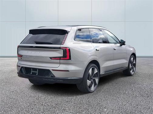 2025 Volvo EX90 Twin Motor Plus