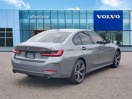 2023 BMW 330 i xDrive
