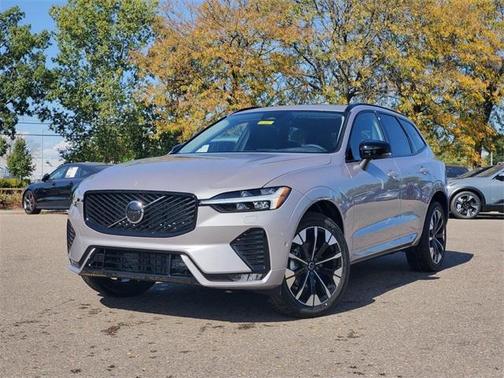 2026 Volvo XC60 B5 Plus
