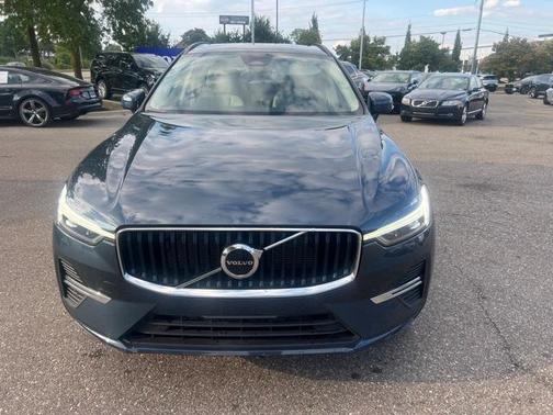 2023 Volvo XC60 B5 Core