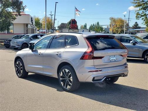 2026 Volvo XC60 B5 Plus