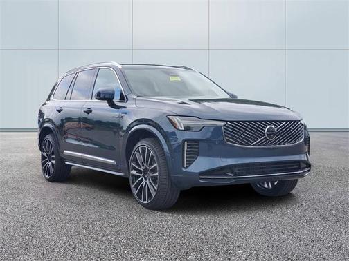 2026 Volvo XC90 B6 Plus 7-Seater
