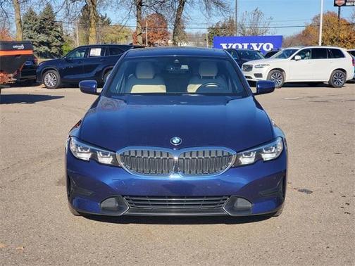 2020 BMW 330 i xDrive