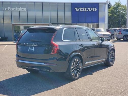 2025 Volvo XC90 B6 Plus 7-Seater