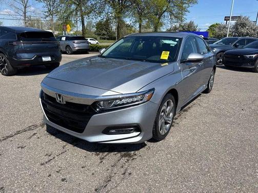 Lunar Silver Metallic 2019 Honda Accord EX-L