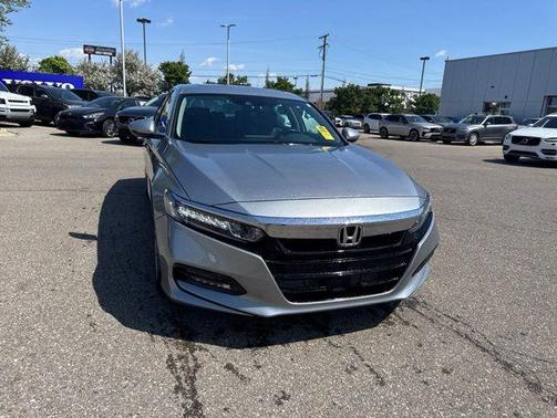 Lunar Silver Metallic 2019 Honda Accord EX-L