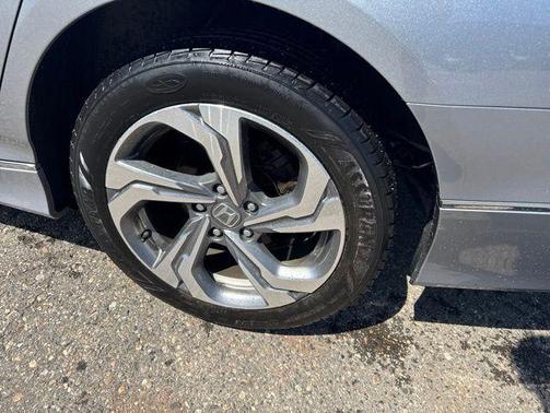 Lunar Silver Metallic 2019 Honda Accord EX-L