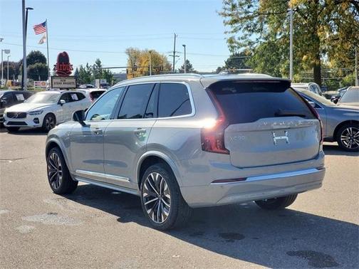 2026 Volvo XC90 B6 Plus 7-Seater