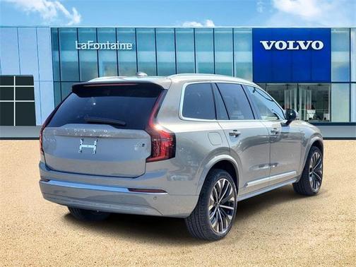 2026 Volvo XC90 B6 Plus 7-Seater