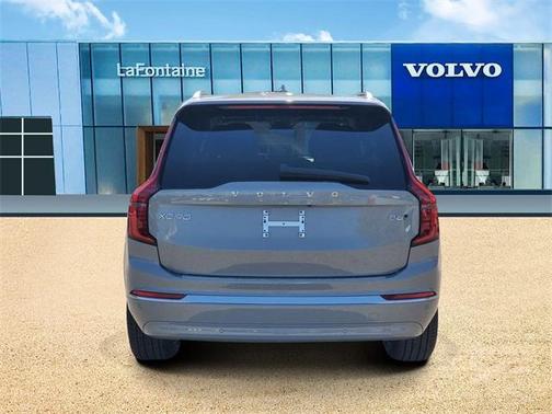 2026 Volvo XC90 B6 Plus 7-Seater