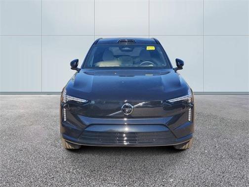 2025 Volvo EX90 Twin Motor Plus