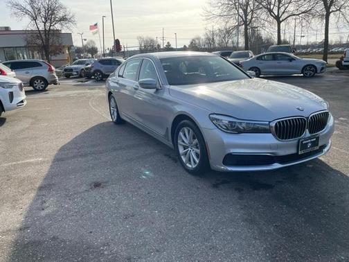 2019 BMW 740 i xDrive