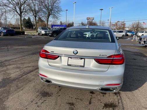 2019 BMW 740 i xDrive