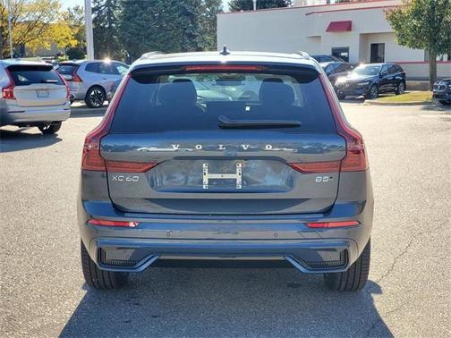 2026 Volvo XC60 B5 Ultra