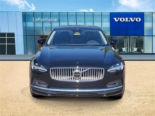 2025 Volvo S90 B6 Plus