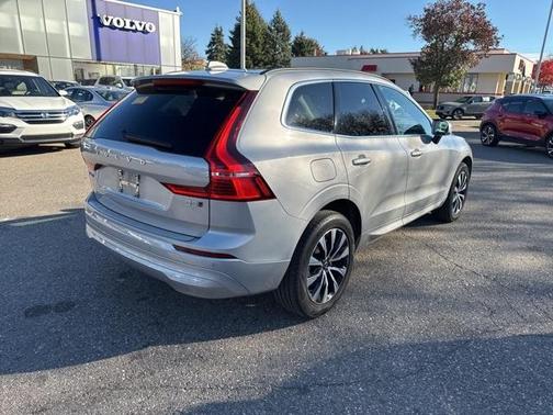2023 Volvo XC60 B5 Core