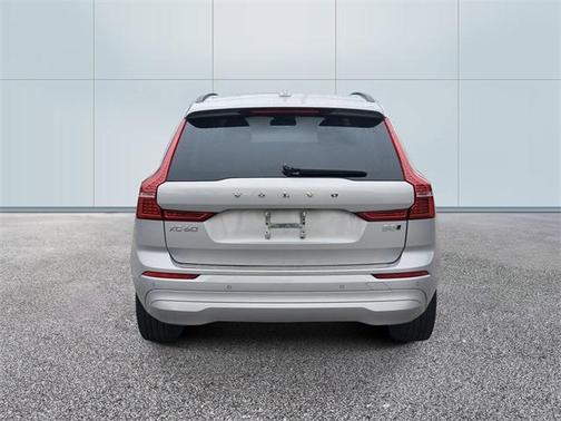 2023 Volvo XC60 B5 Core