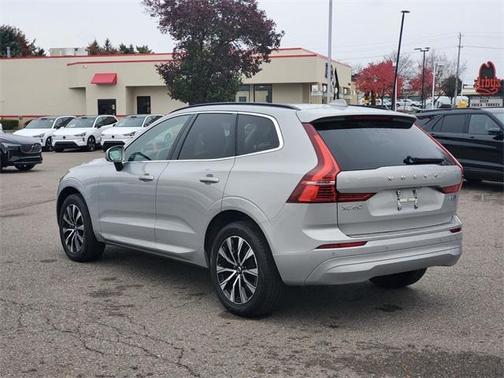 2023 Volvo XC60 B5 Core