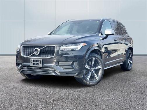 2017 Volvo XC90 Hybrid T8 R-Design