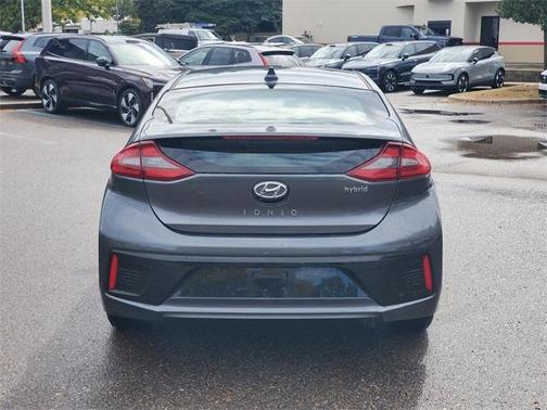 2017 Hyundai IONIQ Hybrid SEL