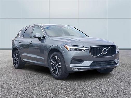 2020 Volvo XC60 T5 Momentum