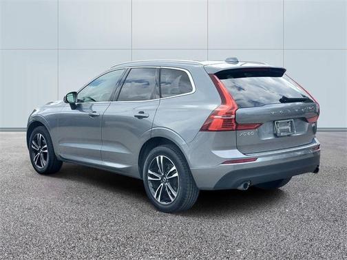 2020 Volvo XC60 T5 Momentum