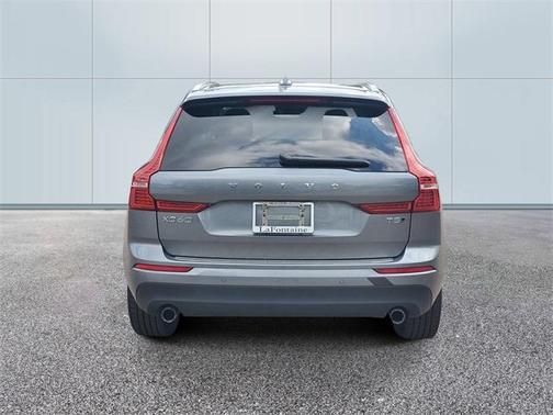 2020 Volvo XC60 T5 Momentum