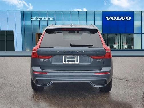 2025 Volvo XC60 B5 Core