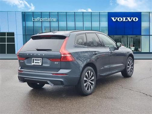 2025 Volvo XC60 B5 Core