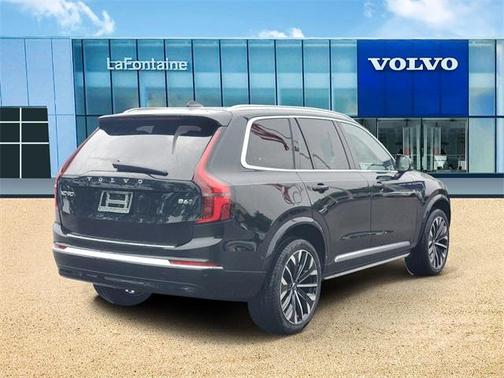 2025 Volvo XC90 B6 Ultra