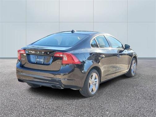2015 Volvo S60 T5 Premier