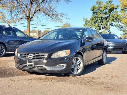 2015 Volvo S60 T5 Premier