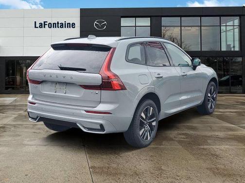 Metallic 2026 Volvo XC60 Plug-In Hybrid T8 Core