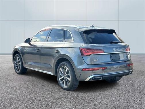 2023 Audi Q5 45 S line quattro Premium