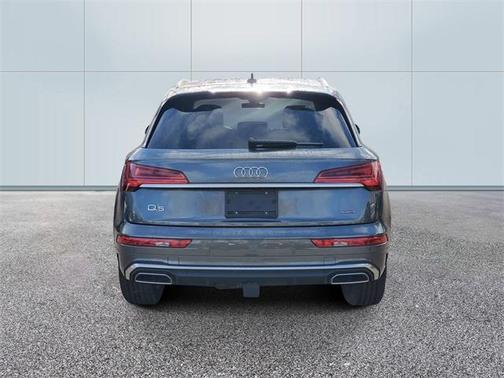 2023 Audi Q5 45 S line quattro Premium
